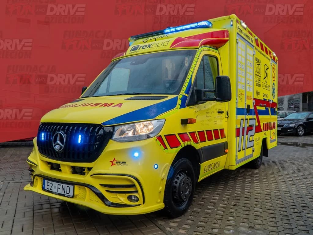 Druga karetka E2 FND - widok z przodu