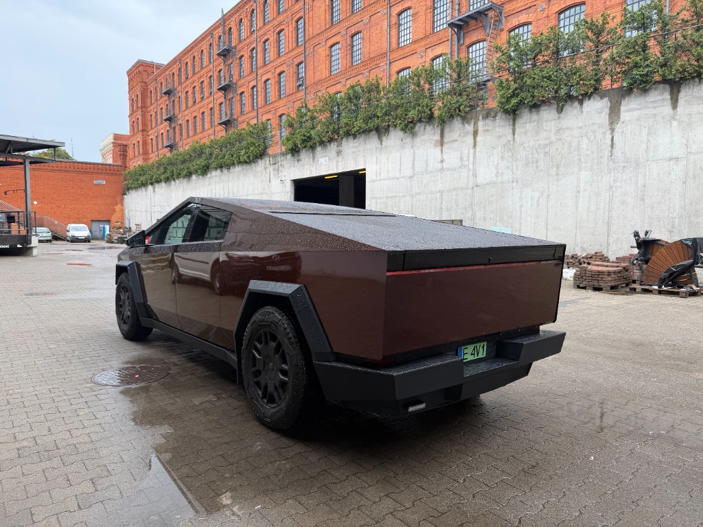 Tesla Cybertruck - zdjęcie 3
