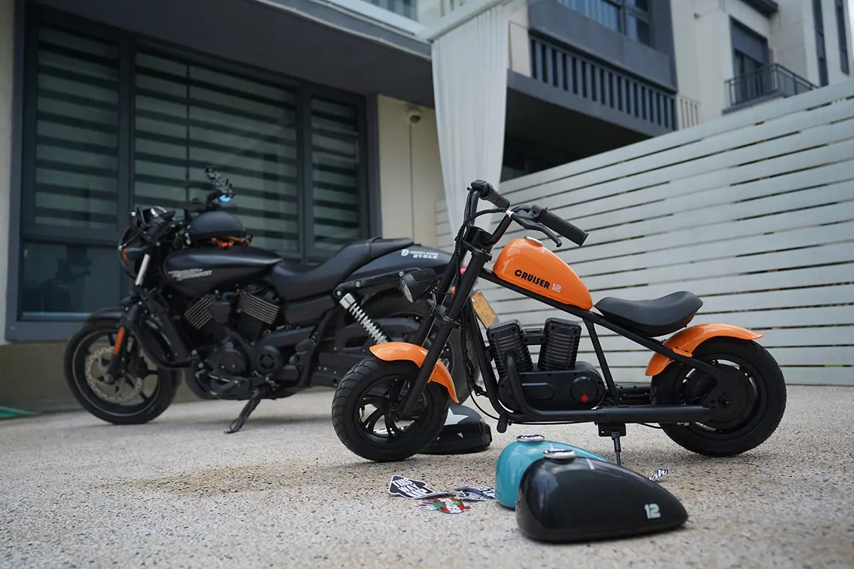 Motocykl elektryczny na akumulator Hyper Gogo Cruiser 12 Plus niebieski - zdjęcie 3