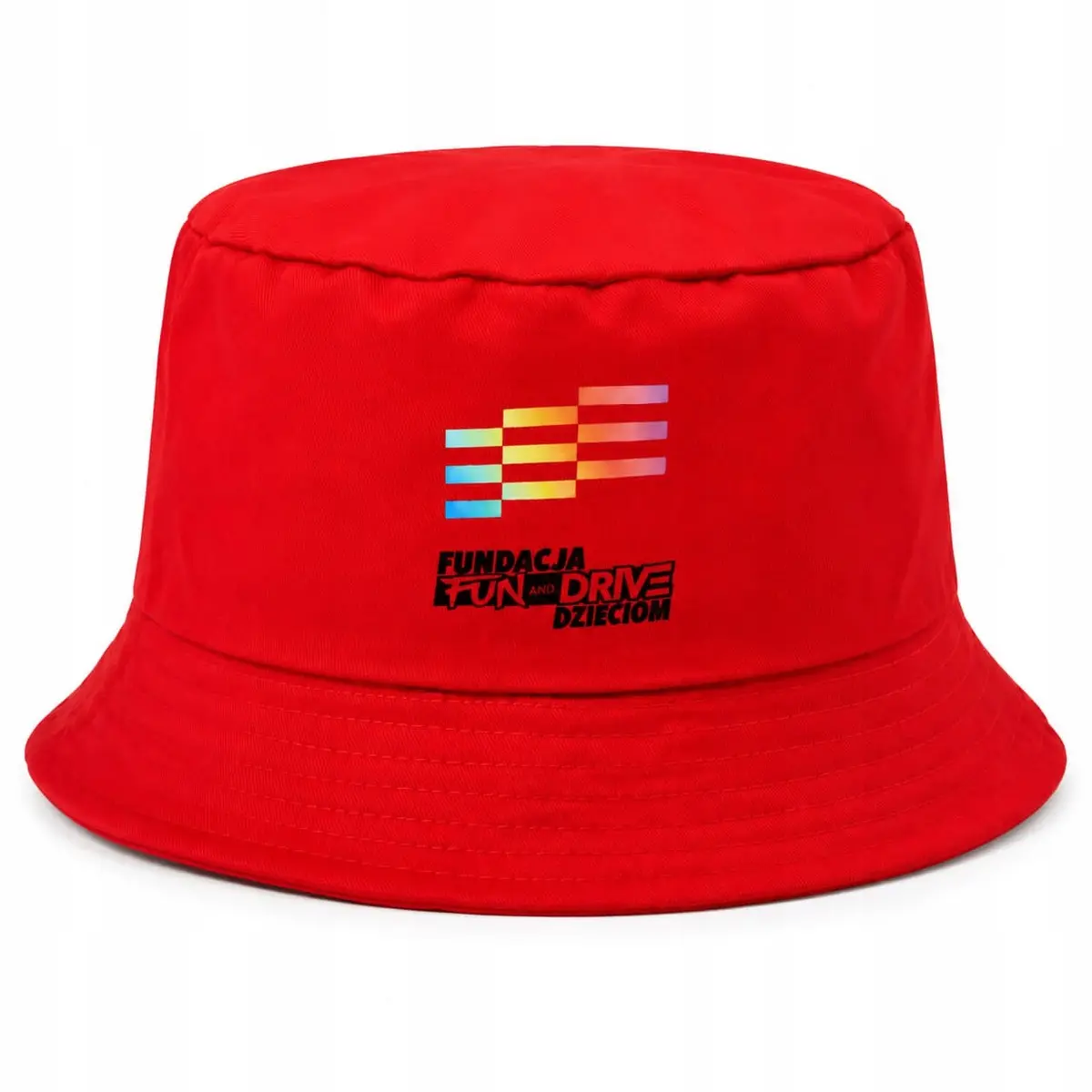 Czerwony kapelusz unisex FUN AND DRIVE - produkt Fundacji Fun and Drive Dzieciom