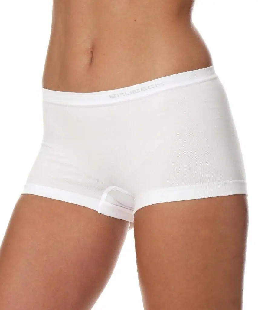 Majtki damskie bawełniane bokserki BRUBECK COMFORT COTTON białe - produkt Fundacji Fun and Drive Dzieciom
