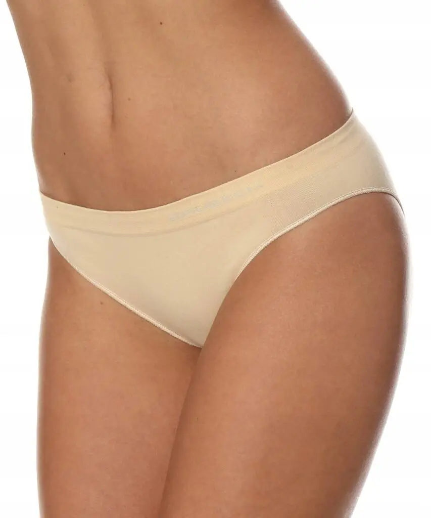 Majtki damskie bawełniane bezszwowe bikini BRUBECK COMFORT COTTON beżowe M - produkt Fundacji Fun and Drive Dzieciom