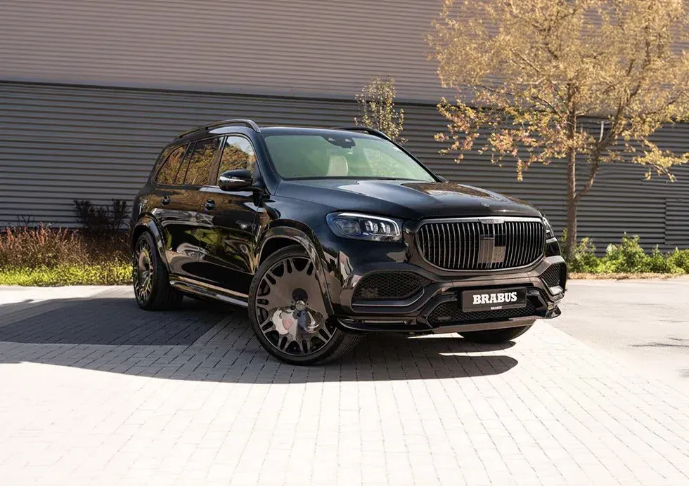 Przejazd Maybach GLS Brabus 900